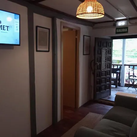 Arriba Holiday home Demues